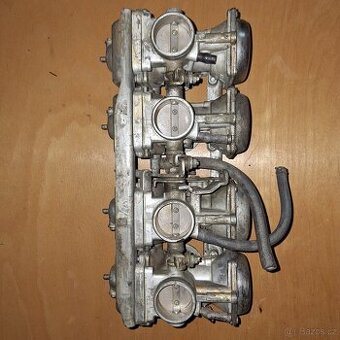 Kawasaki KZ 750 karburatory