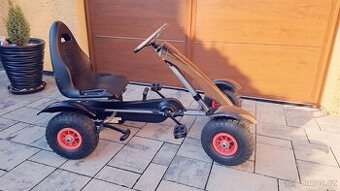 Dětská šlapací motokára