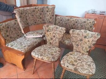 Rohová lavice  dvě židle