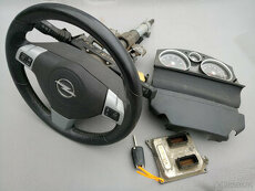 Opel řídící jednotka motoru Z18XER Simtec 75.1