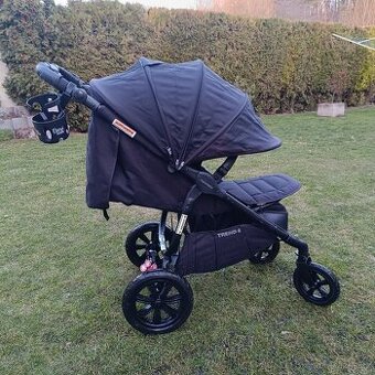 VALCO BABY Kočárek sportovní SPORT TREND 4 Ash Black