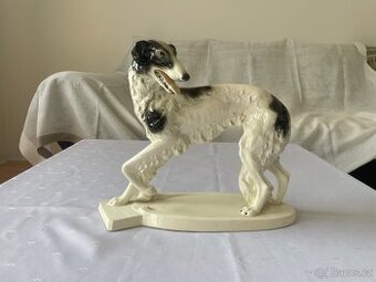 Starožitná porcelánová soška psa Borzoi – signováno Wanke
