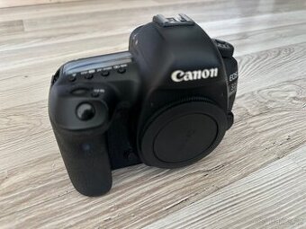 Canon eos 5D Mark IV