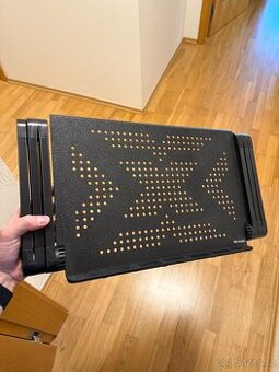 Stojan pod notebook
