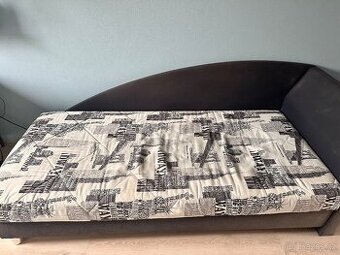 Válenda s úložným prostorem - Blanař