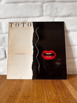 TOTO - ISOLATION