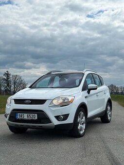 Ford Kuga, 4x4, 2.0 TDCi DPF Titanium, Panoramatická střecha