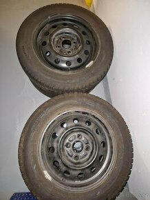 Plechové disky a zimní pneu 4x114,3 R14 komplet za 500 - 1