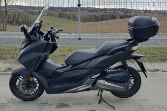 Honda Forza 125