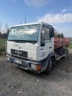 MAN L2000 hakovy nosič