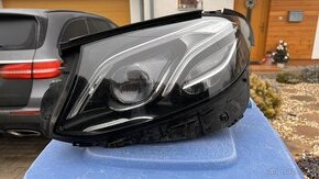 LED Levé přední světlo A213 906 25 06 KZ pro Mercedes W213