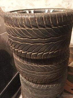 Jinling 250 (kola)