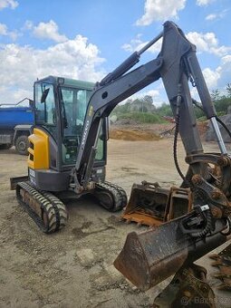 Minibagr.bagr Volvo ecr25d