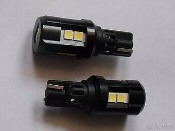 LED žárovka W16W