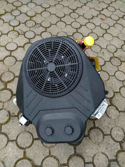 Nový silný dvouválcový motor Loncin 708 ccm 22 HP - 1