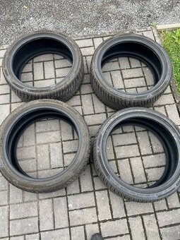 Zimní pneu Bridgestone 225/40/19 - 1