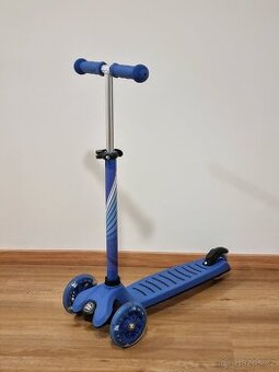Playtive Dětská koloběžka s LED kolečky