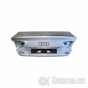 Páté dveře stříbrná LX7W Audi A8 4H D4 sedan r.v. 2010