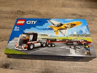 LEGO City 60289 Transport akrobatického letounu