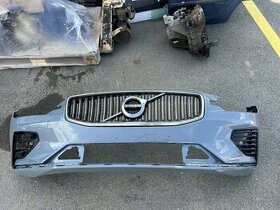 Volvo V60 2018 nárazník , maska dveře 2019 - 1