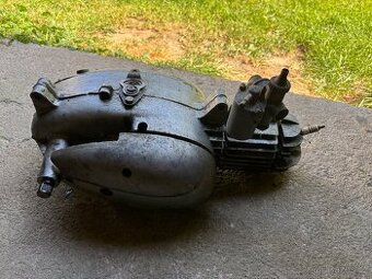 Jawa 550 motor - 1