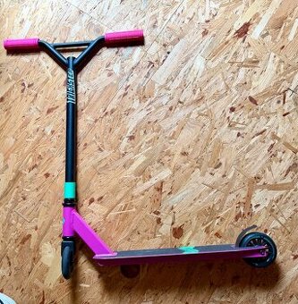 Koloběžka Street Surfing Trickster Pink Renegade