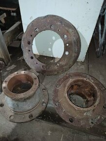 Prodám brzdový buben a náboje kol IFA w50