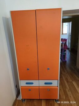 Nábytek zn.Capslock