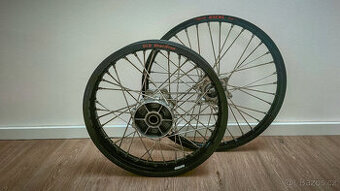 KTM 690 Enduro R Husqvarna 701 přední a zadní kolo ráfek