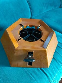 Stojan na vánoční stromek