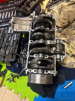 Klikova hridel vana hlava na Suzuki Gsxr 1000 01-02 T708