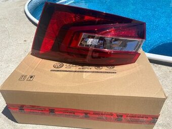 Zadní pravé světlo Škoda Superb III.