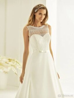 Elegantní svatební šaty s krajkovým živůtkem – vel. 44, zcel