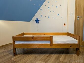 Dětská postel s matrací