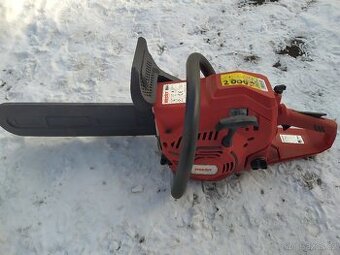 Motorová pila Hecht 954, výkon 2 kW, lišta 40 cm