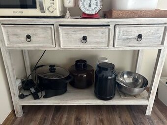 PROVENCE KOMODA SE TŘEMI ŠUPLÍKY