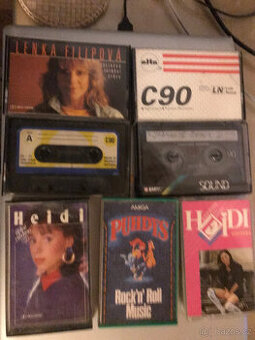 mc kazety KOMPLET 200KC