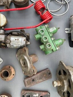 Prodám náhradní díly na traktor a zemědělskou techniku