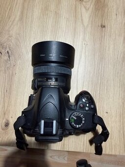 Nikon D3200 se 2 objektivy