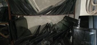 Mercedes-Benz Vito Viano W638 W639: skla