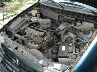 opel astra f1.6 8v  caravan díly z auta