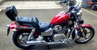Honda VT 700 C