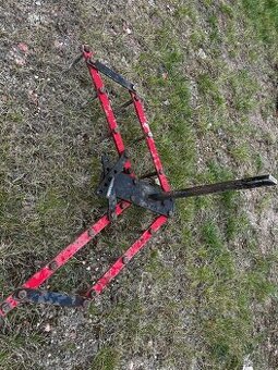 Vari - hřebové brány - 1