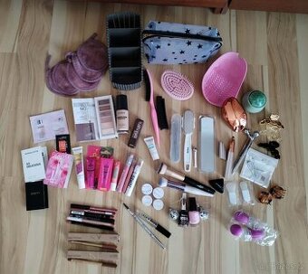 Mega set sada kosmetiky a doplňků