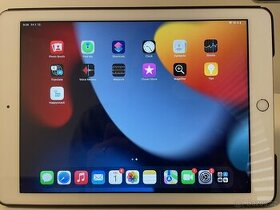 iPad 6th gen 32GB včetně pouzdro - 1