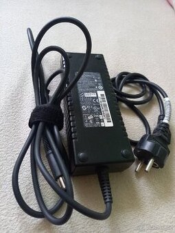 Orig.AC Adaptér HP 19,5V-6,9A 135W