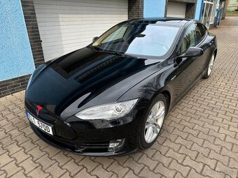 Tesla Model S, doživotní dobijeni zdarma