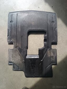 W124 plast pod motor
