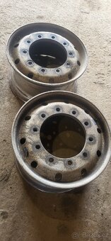 ALU 11.75x22.5 et120( Prasklé)