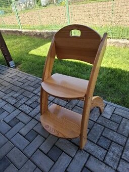 ROSTOUCÍ ŽIDLE